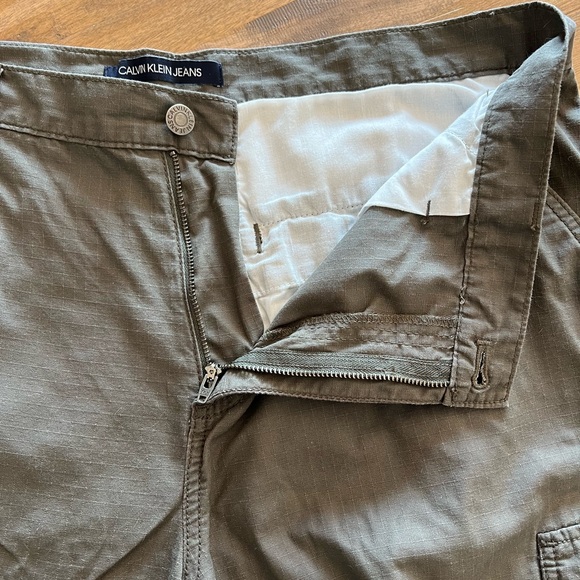 Calvin Klein men’s bermuda shorts - Picture 6 of 11